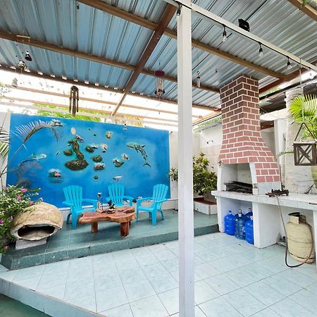 Nelyza'S Suites & Adventure Puerto Ayora Kültér fotó